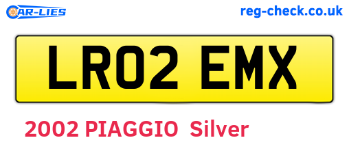 LR02EMX are the vehicle registration plates.