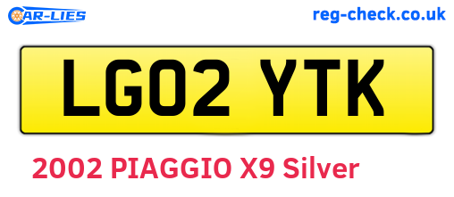 LG02YTK are the vehicle registration plates.