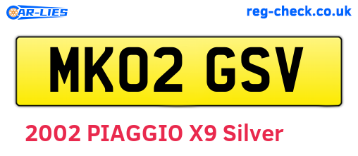 MK02GSV are the vehicle registration plates.