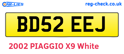 BD52EEJ are the vehicle registration plates.