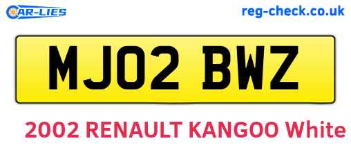 MJ02BWZ are the vehicle registration plates.