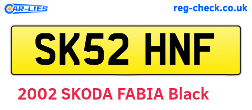 SK52HNF are the vehicle registration plates.