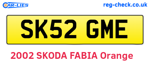 SK52GME are the vehicle registration plates.