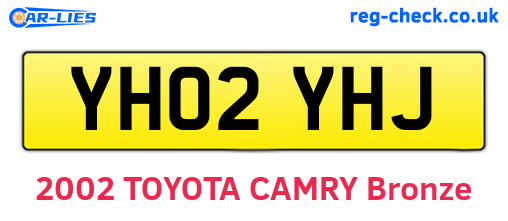 YH02YHJ are the vehicle registration plates.