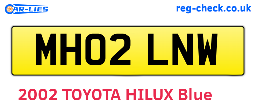 MH02LNW are the vehicle registration plates.