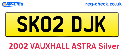 SK02DJK are the vehicle registration plates.