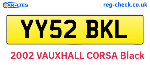 YY52BKL are the vehicle registration plates.