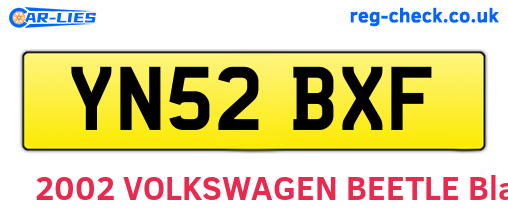 YN52BXF are the vehicle registration plates.