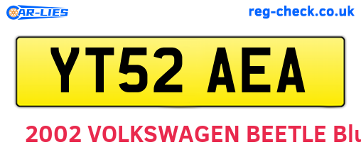 YT52AEA are the vehicle registration plates.