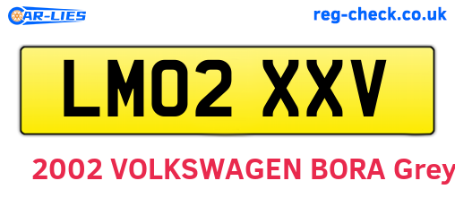 LM02XXV are the vehicle registration plates.