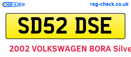 SD52DSE are the vehicle registration plates.