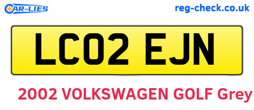 LC02EJN are the vehicle registration plates.