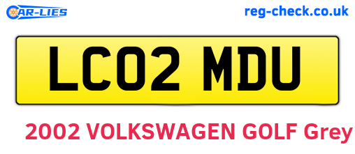 LC02MDU are the vehicle registration plates.
