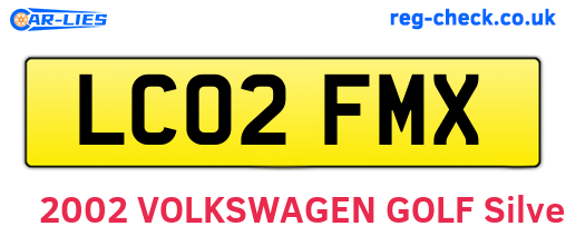 LC02FMX are the vehicle registration plates.