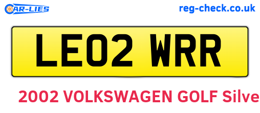 LE02WRR are the vehicle registration plates.