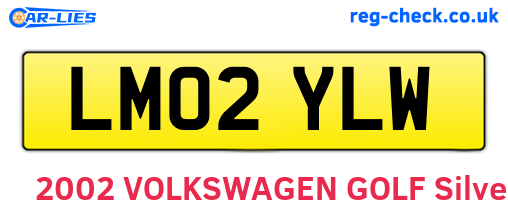 LM02YLW are the vehicle registration plates.
