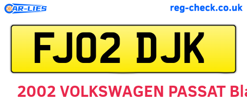 FJ02DJK are the vehicle registration plates.