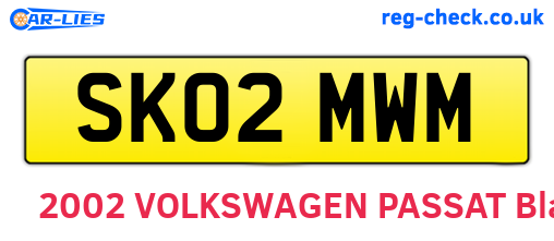 SK02MWM are the vehicle registration plates.