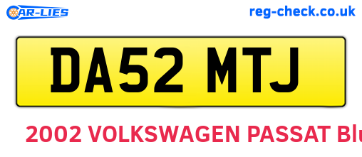 DA52MTJ are the vehicle registration plates.