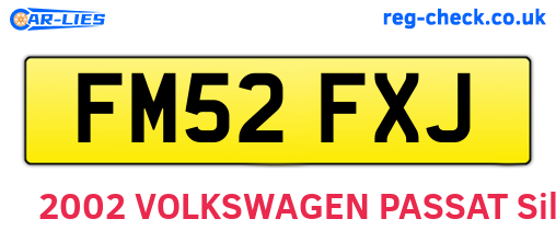 FM52FXJ are the vehicle registration plates.