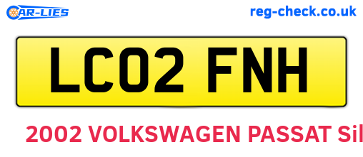 LC02FNH are the vehicle registration plates.