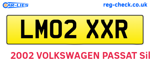 LM02XXR are the vehicle registration plates.