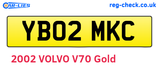 YB02MKC are the vehicle registration plates.