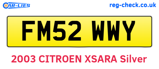 FM52WWY are the vehicle registration plates.