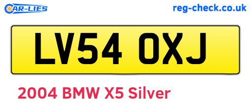 LV54OXJ are the vehicle registration plates.
