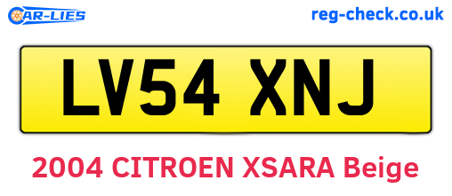 LV54XNJ are the vehicle registration plates.