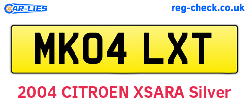 MK04LXT are the vehicle registration plates.