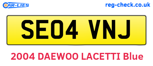SE04VNJ are the vehicle registration plates.