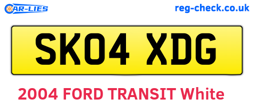SK04XDG are the vehicle registration plates.