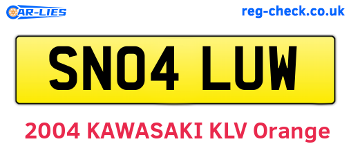 SN04LUW are the vehicle registration plates.