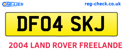 DF04SKJ are the vehicle registration plates.