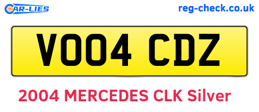 VO04CDZ are the vehicle registration plates.