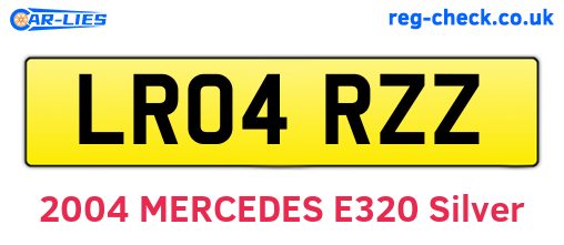 LR04RZZ are the vehicle registration plates.