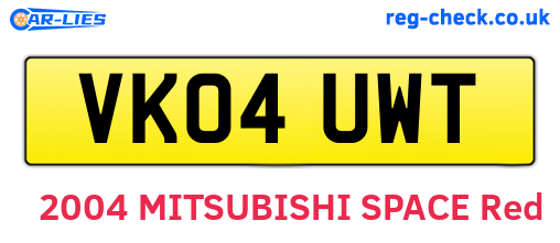VK04UWT are the vehicle registration plates.