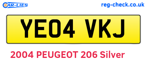 YE04VKJ are the vehicle registration plates.