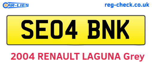 SE04BNK are the vehicle registration plates.