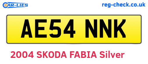 AE54NNK are the vehicle registration plates.