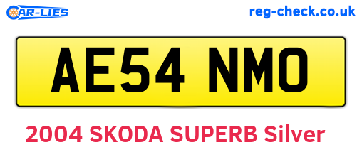 AE54NMO are the vehicle registration plates.