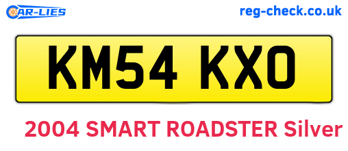 KM54KXO are the vehicle registration plates.