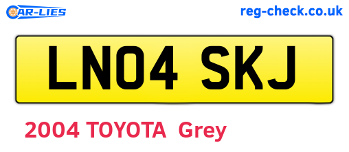 LN04SKJ are the vehicle registration plates.