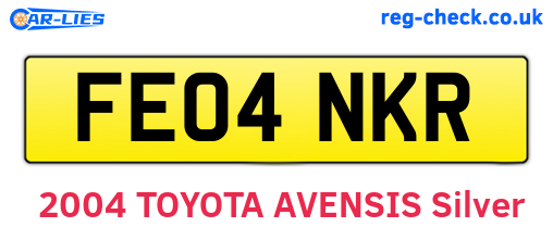 FE04NKR are the vehicle registration plates.