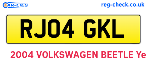 RJ04GKL are the vehicle registration plates.