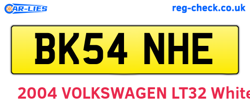 BK54NHE are the vehicle registration plates.