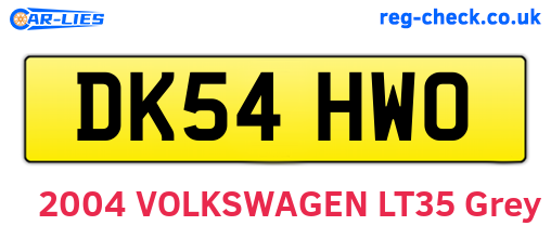 DK54HWO are the vehicle registration plates.