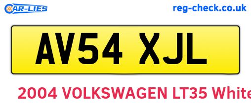 AV54XJL are the vehicle registration plates.
