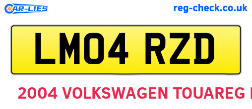 LM04RZD are the vehicle registration plates.
